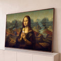 Quadro Decorativo Grande Mona Lisa Sorvete para Sala | quadros decorativos para sala | mulher com sorriso enigmático segurando sorvete de pistache, paisagem de montanhas ao fundo | Porao dos Quadros