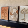 Quadro Decorativo Kit 3 Telas Árvore da Vida para Sala | quadros decorativos para sala | três telas com árvores em relevo dourado e branco e abstrato em tons terracota | Porao dos Quadros