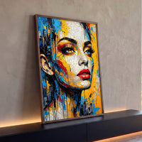 Quadro Decorativo Grande Mulher Craquelada para Sala Amarelo - Borda Infinita / 100x65cm