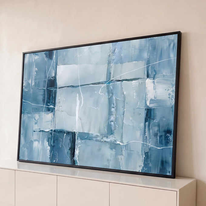 Quadro Decorativo Grande Abstrato e Branco para Sala Azul | quadros decorativos para sala | pintura abstrata em blocos de azul, branco e cinza com linhas finas sobrepostas | Porao dos Quadros