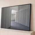 Quadro Decorativo Grande Corredor de Ripas para Sala Preto | quadros decorativos para sala | corredor arquitetônico com ripas verticais em preto e branco e piso de concreto | Porao dos Quadros