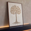 Quadro Decorativo Grande Árvore em Relevo para Sala Bege | quadros decorativos para sala | árvore esculpida em relevo com folhas bege e douradas sobre fundo texturizado claro | Porao dos Quadros