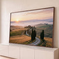 Quadro Decorativo Grande Paisagem para Sala Bege | quadros decorativos para sala | estrada de terra entre ciprestes levando a casa de pedra ao amanhecer na Toscana | Porao dos Quadros