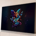 Quadro Decorativo Grande Borboletas Neon Preto para Sala | quadros decorativos para sala | borboletas neon em azul, roxo e laranja com respingos de tinta sobre fundo preto | Porao dos Quadros