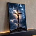 Quadro Decorativo Grande Crucificação de Jesus para Sala | quadros decorativos para sala | Jesus crucificado com luz solar e relâmpago em céu tempestuoso dramático | Porao dos Quadros