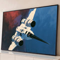 Quadro Decorativo Nave Espacial Branca entre Nebulosa | quadros decorativos para sala | nave espacial branca com asas em delta cruzando nebulosa vermelha e céu azul | Porao dos Quadros