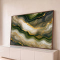 Abstrato em ondas de mármore verde oliva e creme cortadas por veios dourados, quadro decorativo