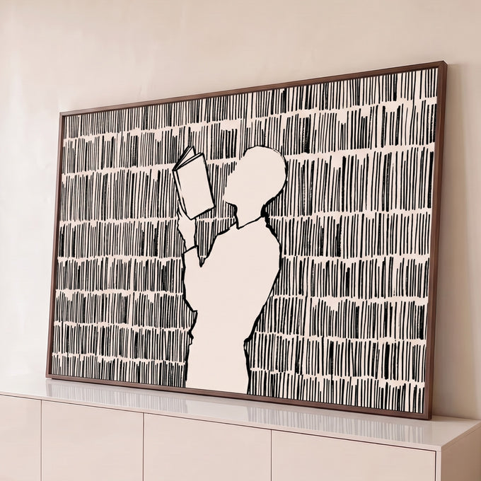 Quadro Decorativo Grande Silhueta Lendo Preto para Sala | quadros decorativos para sala | silhueta de pessoa lendo livro sobre fundo de traços pretos verticais | Porao dos Quadros