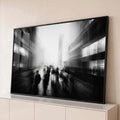 Quadro Decorativo Grande Rua Urbana para Sala Preto | quadros decorativos para sala | rua urbana em preto e branco com silhuetas borradas em longa exposição | Porao dos Quadros