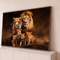 Leão, leoa e quatro filhotes juntos na savana em tons marrons e dourados, quadro decorativo