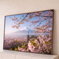 Monte Fuji nevado com pagoda vermelha e galhos de cerejeira em flor rosa na primavera, quadro decorativo