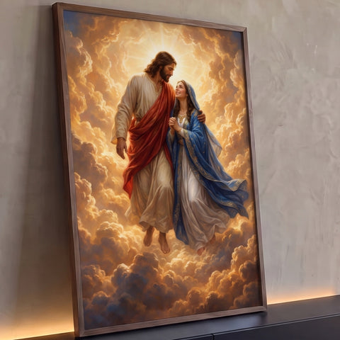 Jesus de manto vermelho abraçando Nossa Senhora de manto azul entre nuvens douradas, quadro decorativo