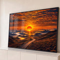 Quadro Decorativo Grande Pôr do Sol Paisagem para Sala | quadros decorativos para sala | pôr do sol alaranjado sobre montanhas enevoadas com estrada sinuosa e pássaros em voo | Porao dos Quadros