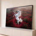 Quadro Decorativo Grande Cavalo Empinado para Sala Branco | quadros decorativos para sala | cavalo branco empinado em campo de papoulas vermelhas com pétalas flutuando | Porao dos Quadros