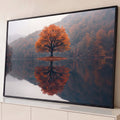 Quadro Decorativo Grande Árvore Refletida Lago para Sala | quadros decorativos para sala | árvore de outono laranja refletida em lago calmo com neblina ao fundo | Porao dos Quadros