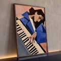 Quadro Decorativo Pianista Cubista de Blazer Azul | quadros decorativos para sala | mulher tocando piano em estilo cubista com blazer azul e fundo rosa | Porao dos Quadros
