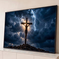 Quadro Decorativo Grande Crucificação para Sala Azul | quadros decorativos para sala | Jesus crucificado contra céu tempestuoso com raio e luz dourada ao fundo | Porao dos Quadros