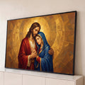 Quadro Decorativo Grande Jesus e Maria Dourado para Sala | quadros decorativos para sala | Jesus e Maria abraçados com mãos entrelaçadas sobre fundo dourado em mosaico | Porao dos Quadros