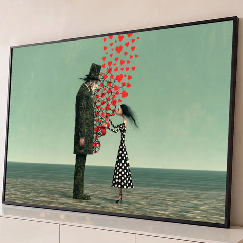 Casal surreal com homem de musgo e cartola e mulher de bolinhas entre corações vermelhos, quadro decorativo