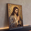 Quadro Decorativo Grande Jesus Cristo Dourado para Sala | quadros decorativos para sala | Jesus Cristo em oração com manto azul e halo dourado sobre fundo floral ornamentado | Porao dos Quadros