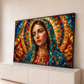 Quadro Decorativo Grande Nossa Senhora Cristais para Sala | quadros decorativos para sala | Nossa Senhora em mosaico de cristais dourados, azuis e vermelhos com halo de estrelas | Porao dos Quadros