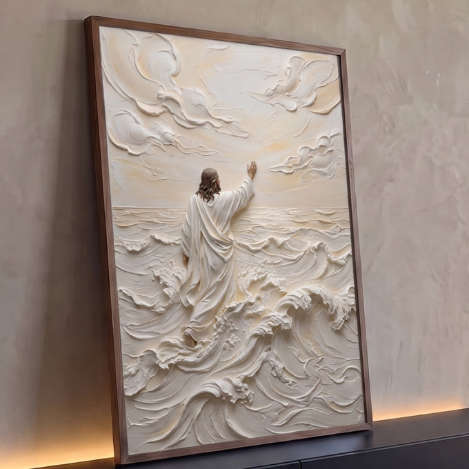 Quadro Decorativo Grande Jesus Caminhando Relevo para Sala | quadros decorativos para sala | relevo branco de figura religiosa caminhando sobre ondas com mão erguida ao céu | Porao dos Quadros