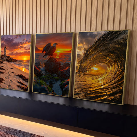 Quadro Decorativo Kit 3 Telas Farol Águia para Sala Laranja | quadros decorativos para sala | farol, águia e onda em três cenas de pôr do sol laranja e dourado | Porao dos Quadros