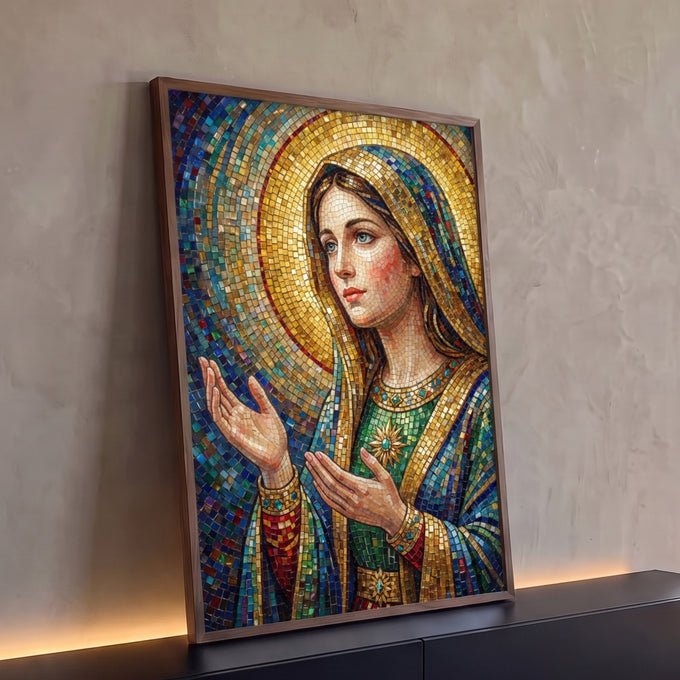 Quadro Decorativo Grande Nossa Senhora Mosaico para Sala | quadros decorativos para sala | Nossa Senhora em mosaico dourado e azul com mãos erguidas em oração | Porao dos Quadros