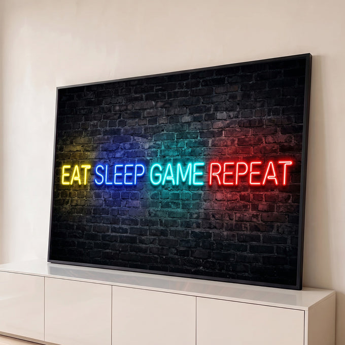 Frase neon Eat Sleep Game Repeat em amarelo, azul, ciano e vermelho sobre parede de tijolos, quadro decorativo