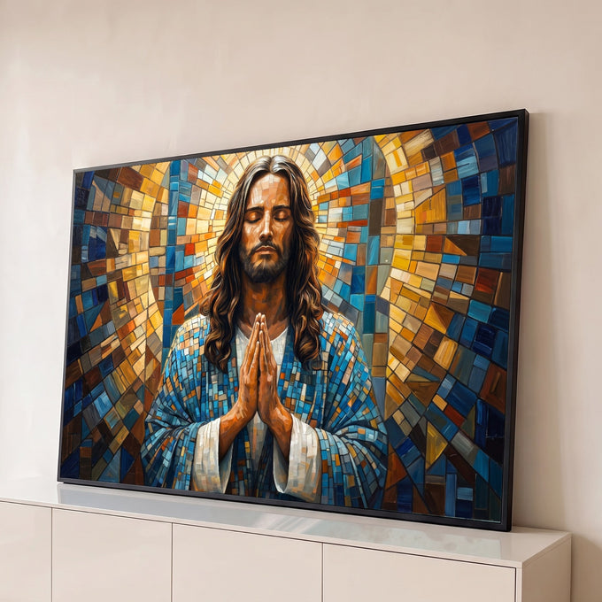 Jesus de olhos fechados e mãos postas em oração, estilo vitral mosaico azul e dourado, quadro decorativo