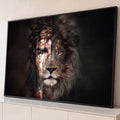 Quadro Decorativo Grande Rosto de Cristo para Sala Preto | quadros decorativos para sala | rosto humano com coroa de espinhos mesclado a face de leão em tons escuros | Porao dos Quadros