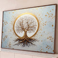 Árvore da Vida dourada com raízes dentro de círculo de ouro sobre fundo claro com folhas, quadro decorativo