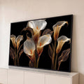 Quadro Decorativo Grande Copos-de-Leite Dourados para Sala | quadros decorativos para sala | flores copo-de-leite em linhas douradas e brancas sobre fundo preto | Porao dos Quadros