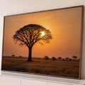 Quadro Decorativo Grande Árvore Africana para Sala Laranja | quadros decorativos para sala | árvore em silhueta contra céu laranja de pôr do sol na savana | Porao dos Quadros