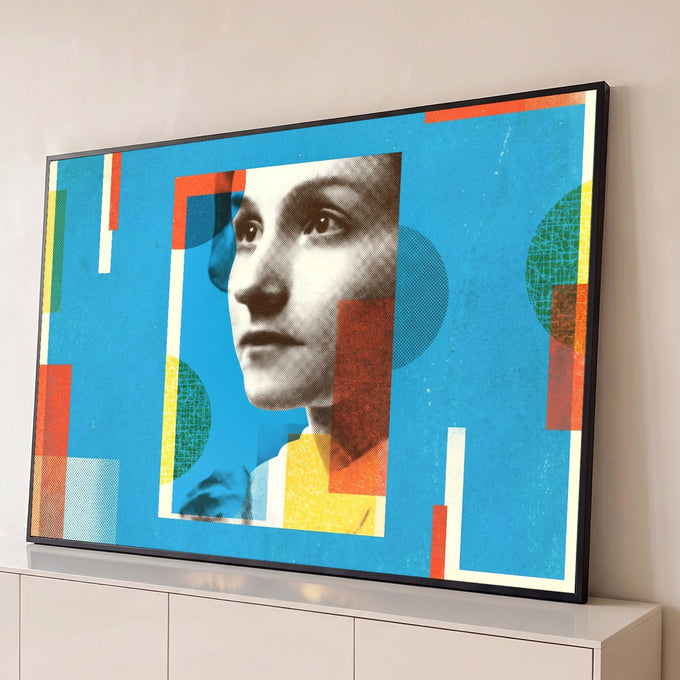 Quadro Decorativo Grande Retrato Pop Art Azul para Sala | quadros decorativos para sala | retrato feminino em efeito meio-tom sobre fundo azul com blocos geométricos coloridos | Porao dos Quadros