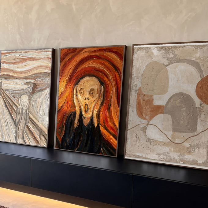 Quadro Decorativo Kit 3 Telas Grito Edvard Munch para Sala | quadros decorativos para sala | três telas com O Grito de Munch em sépia e laranja e painel abstrato terroso | Porao dos Quadros