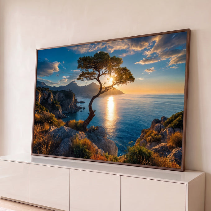 Quadro Decorativo Grande Árvore Solitária Penhasco para Sala | quadros decorativos para sala | árvore solitária em penhasco com sol se pondo sobre o mar ao fundo | Porao dos Quadros