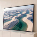 Quadro Decorativo Grande Paisagem Dunas para Sala Branco | quadros decorativos para sala | vista aérea de dunas brancas com lagoas de água turquesa serpenteantes | Porao dos Quadros