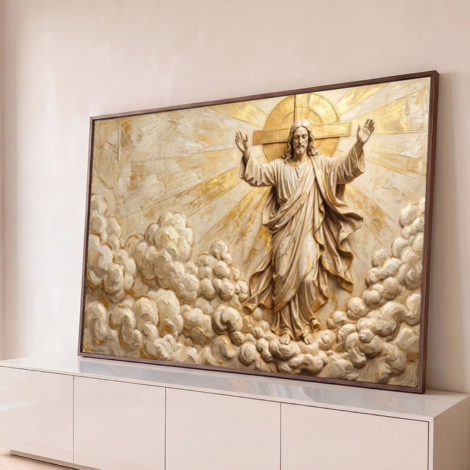 Jesus de braços abertos sobre nuvens com cruz e raios dourados em textura bege, quadro decorativo