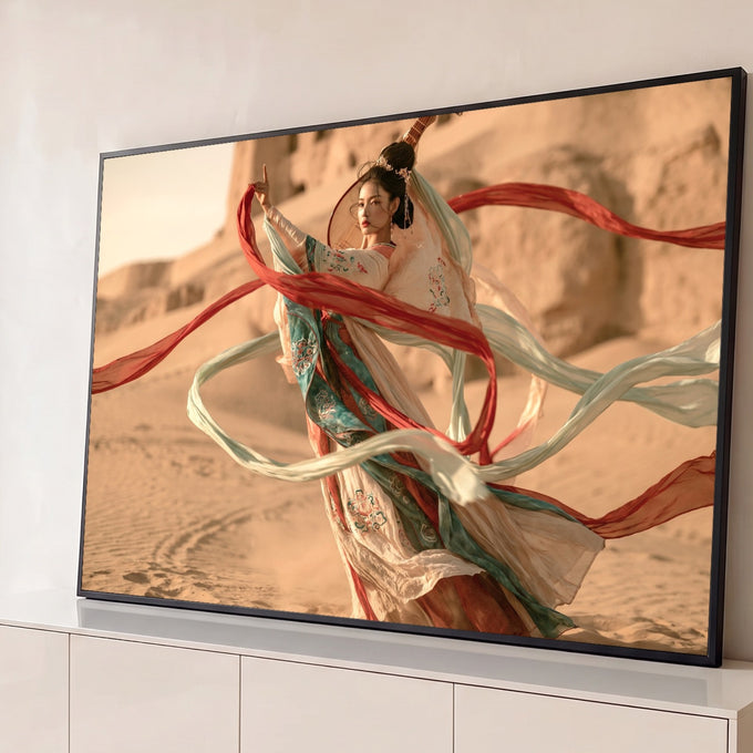 Mulher oriental em hanfu dançando com fitas vermelhas e verdes nas dunas do deserto, quadro decorativo