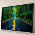 Quadro Decorativo Grande Estrada Molhada para Sala Verde | quadros decorativos para sala | estrada molhada em perspectiva atravessando densa floresta de bambu verde | Porao dos Quadros