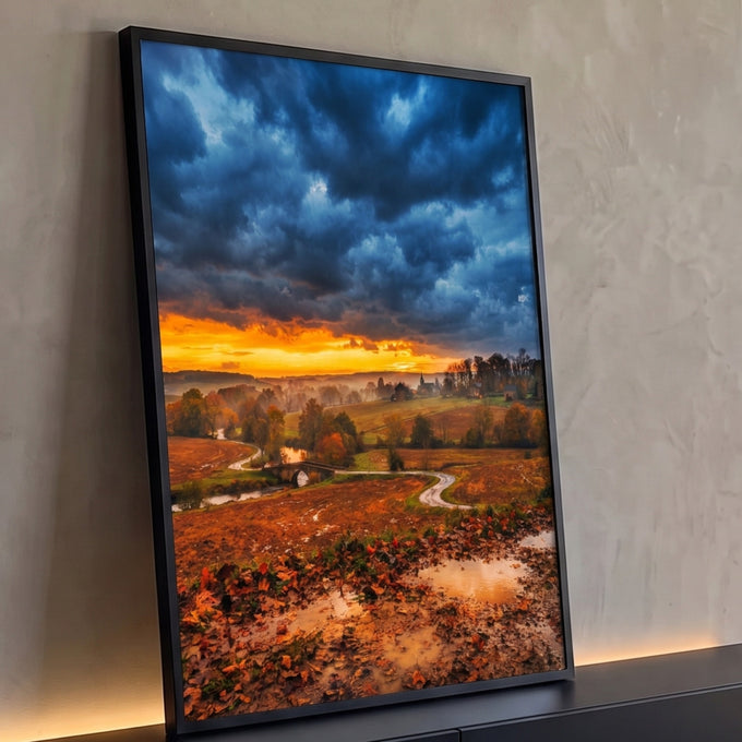 Paisagem de outono com céu de tempestade, pôr do sol, estrada sinuosa e ponte de pedra, quadro decorativo