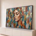 Rosto feminino de olhos fechados em pinceladas de espátula com folha de ouro, azul e terracota, quadro decorativo