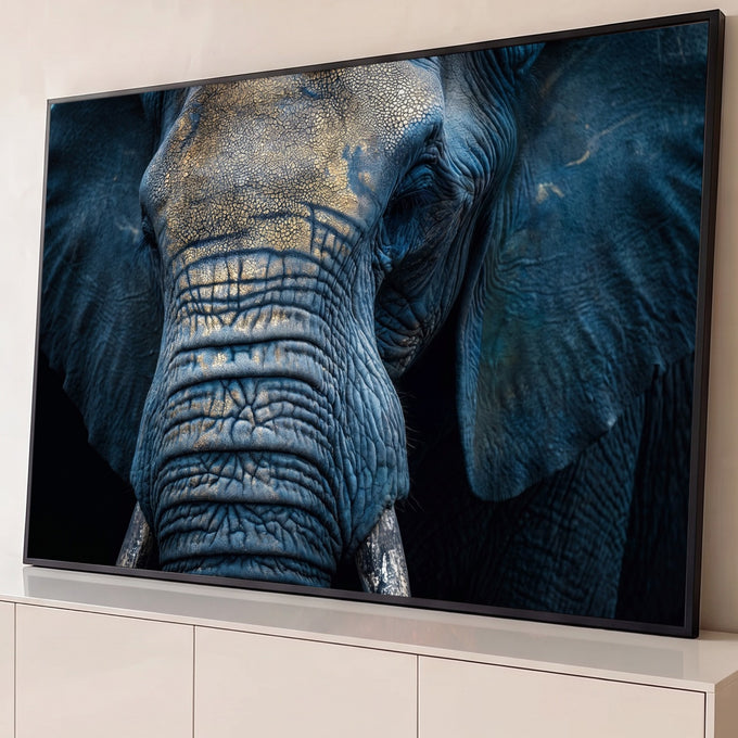Quadro Decorativo Grande Elefante em Close para Sala Azul | quadros decorativos para sala | close da cabeça de elefante com pele rachada e poeira dourada sobre tom azulado | Porao dos Quadros