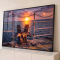 Quadro Decorativo Grande Pôr do Sol Píer para Sala | quadros decorativos para sala | cabeço de amarração enferrujado com pôr do sol e veleiro ao fundo | Porao dos Quadros