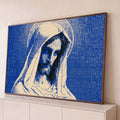 Quadro Decorativo Grande Nossa Senhora Pontilhismo para Sala | quadros decorativos para sala | Nossa Senhora com véu e mãos em oração em efeito halftone azul e bege | Porao dos Quadros