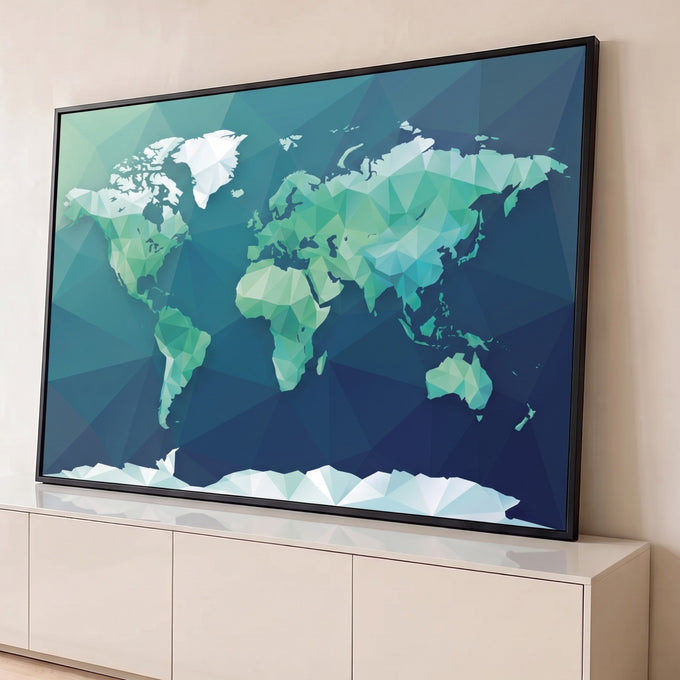 Quadro Decorativo Grande Mapa Mundi para Escritório Verde | quadros decorativos para sala | mapa-múndi geométrico em triângulos nas cores verde e azul | Porao dos Quadros