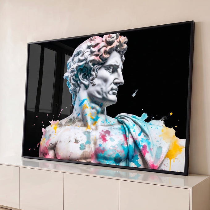 Quadro Decorativo Grande Busto Clássico para Sala Branco | quadros decorativos para sala | busto de mármore clássico coberto de respingos de tinta azul rosa e amarela sobre fundo preto | Porao dos Quadros
