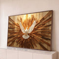Pomba branca do Espírito Santo de asas abertas sobre raios de madeira e luz dourada, quadro decorativo