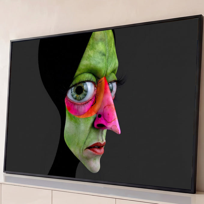 Quadro Decorativo Grande Rosto Surreal para Sala Verde | quadros decorativos para sala | rosto em perfil com pele verde texturizada e nariz rosa vibrante, olhos realistas | Porao dos Quadros